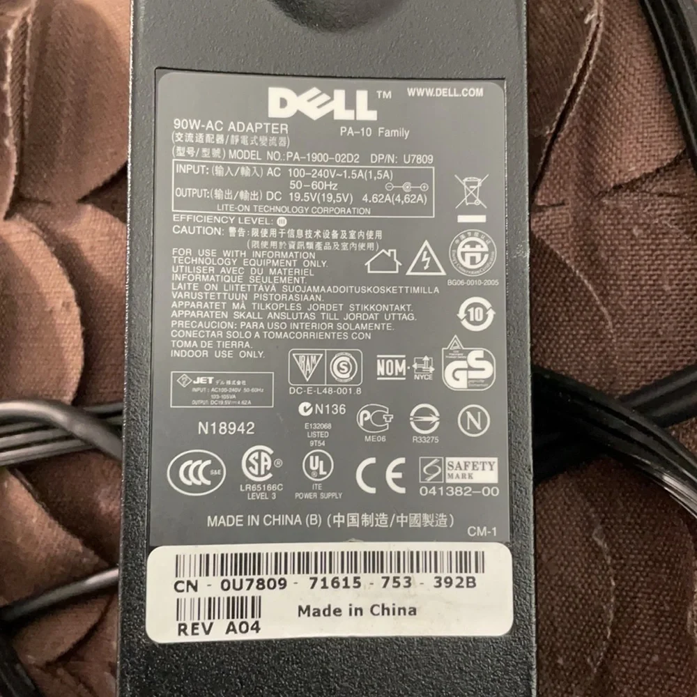 Gently Used Dell 90w AC Power Adapter Charger in great condition.